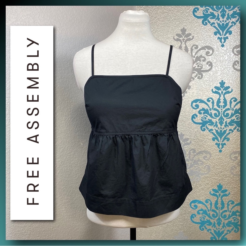 Free Assembly Women's Black Woven Seamed Cami Top
Size S